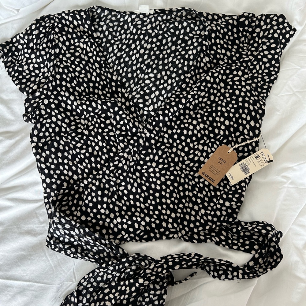 Garage wrap top size xs